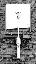 \includegraphics[height=0.45\linewidth]{h-introduction/eps/drg-osmond.eps}