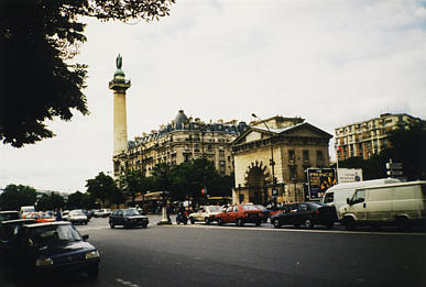 Barri&egrave;re du Tr&ocirc;ne